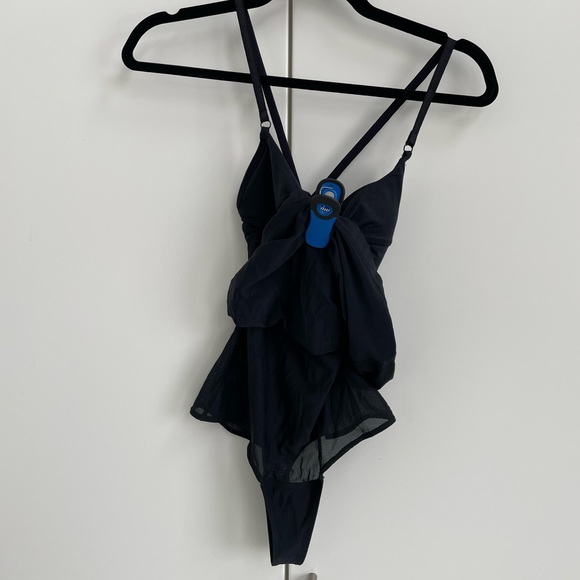 Lululemon bodysuit - Picture 3 of 4